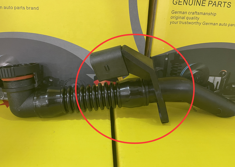 Load image into Gallery viewer, Breather Hose Engine Vent Hose Fit For Audi 03H103202A