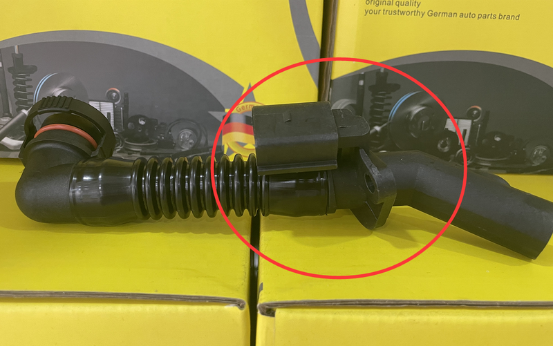 Load image into Gallery viewer, Breather Hose Engine Vent Hose Fit For VW TOUAREG 03H103202D
